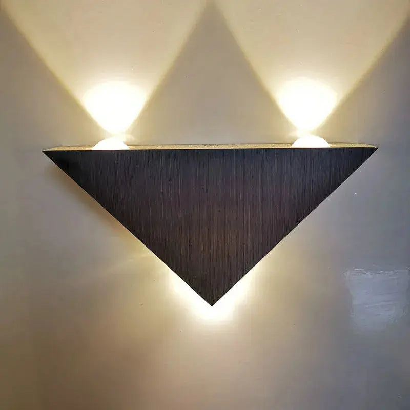 Indoor LED Lighting Aluminium 3W Wall Lamp Brushed Silver Triangle Shape Modern Bedroom Beside Light for Home Decor AC110V 220V tableandwalllamps