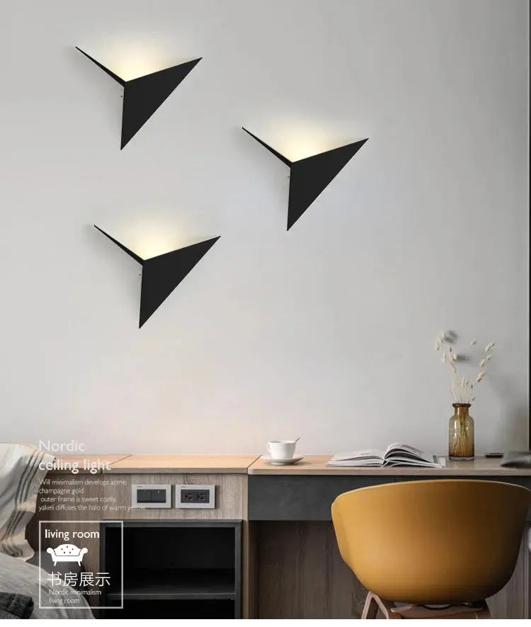 Creative Triangle Wall Lamp Nordic Led Wall Light Living Room Background Bedside Lamps Stairs Indoor Bra Wall Sconce Lighting tableandwalllamps