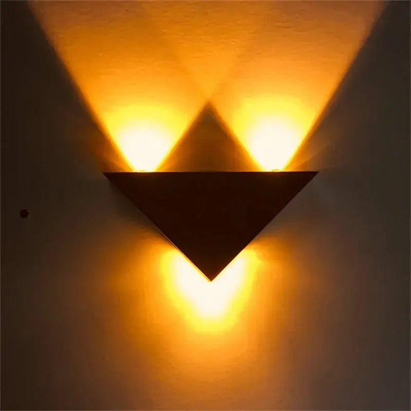 Indoor LED Lighting Aluminium 3W Wall Lamp Brushed Silver Triangle Shape Modern Bedroom Beside Light for Home Decor AC110V 220V tableandwalllamps