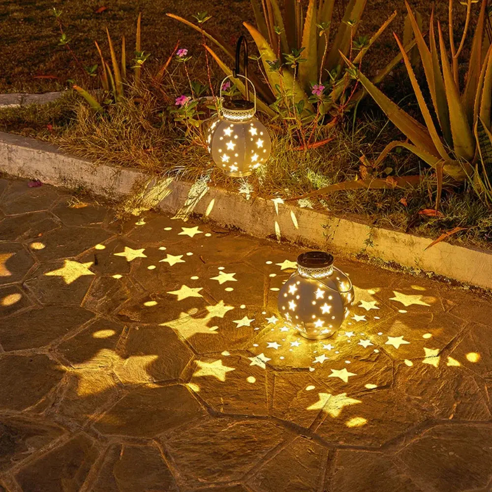 Garden Star Projector Lamp Hanging Solar Lights Outdoor Hanging Solar Lanterns Retro Solar Lamp with Handle Outside Decorations tableandwalllamps