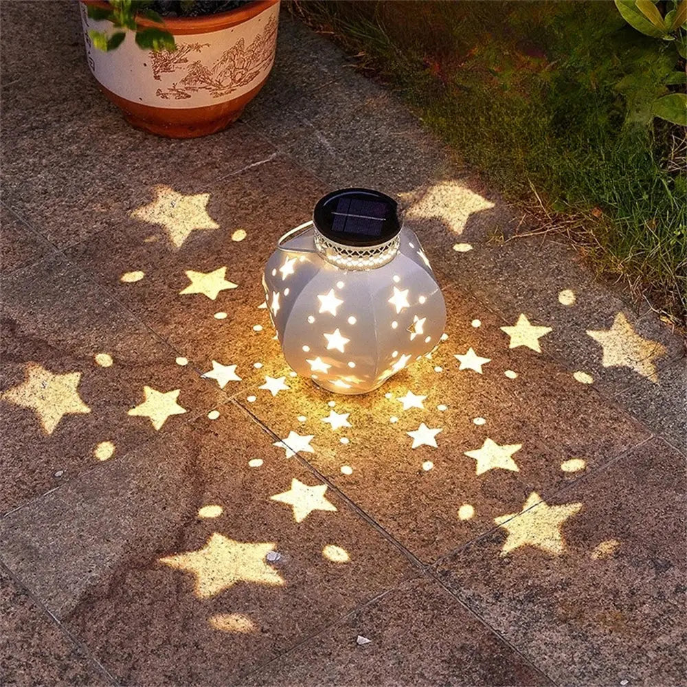 Garden Star Projector Lamp Hanging Solar Lights Outdoor Hanging Solar Lanterns Retro Solar Lamp with Handle Outside Decorations tableandwalllamps